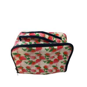 Ciroa square Strawberry lunch box new 12x10x6"